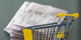 Zakupy z dowozem do domu dla rodzin – co warto wiedzieć?
